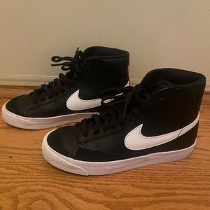 ✨Nike Blazer Mid '77✨